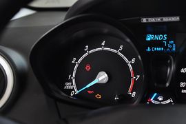 2013款福特嘉年华两厢1.5L自动时尚型