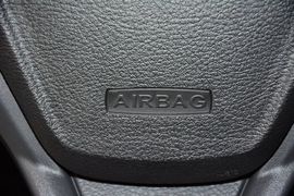 2013款福特嘉年华两厢1.5L自动时尚型