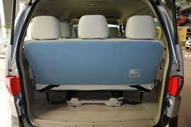 2011款江淮瑞风2.4L一家亲