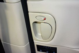 2011款江淮瑞风2.4L一家亲