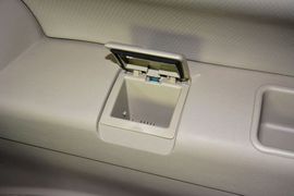 2011款江淮瑞风2.4L一家亲