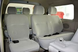 2011款江淮瑞风2.4L一家亲