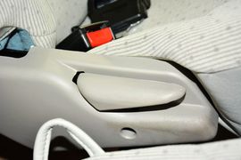 2011款江淮瑞风2.4L一家亲