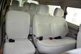 2011款江淮瑞风2.4L一家亲