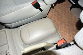 2011款江淮瑞风2.4L一家亲