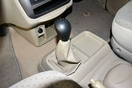 2011款江淮瑞风2.4L一家亲