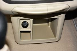 2011款江淮瑞风2.4L一家亲