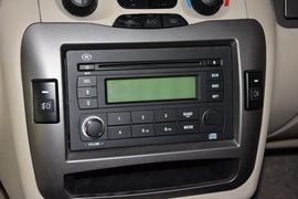 2011款江淮瑞风2.4L一家亲