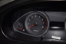 2011款江淮瑞风2.4L一家亲