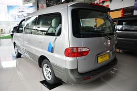 2011款江淮瑞风2.4L一家亲