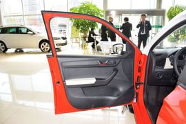 2015款斯柯达晶锐