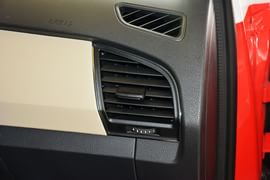 2015款斯柯达晶锐