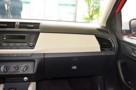 2015款斯柯达晶锐