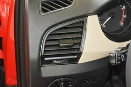 2015款斯柯达晶锐
