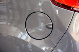 2013款福特嘉年华两厢1.5L自动时尚型