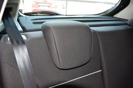 2013款福特嘉年华两厢1.5L自动时尚型