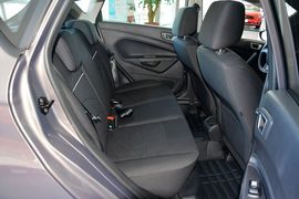 2013款福特嘉年华两厢1.5L自动时尚型