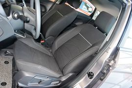 2013款福特嘉年华两厢1.5L自动时尚型