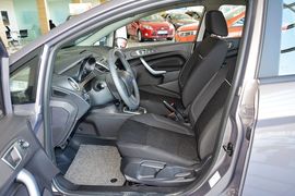 2013款福特嘉年华两厢1.5L自动时尚型