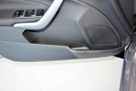 2013款福特嘉年华两厢1.5L自动时尚型