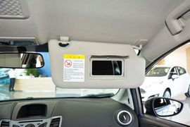 2013款福特嘉年华两厢1.5L自动时尚型