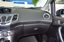 2013款福特嘉年华两厢1.5L自动时尚型