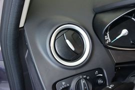 2013款福特嘉年华两厢1.5L自动时尚型