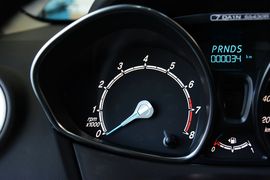 2013款福特嘉年华两厢1.5L自动时尚型