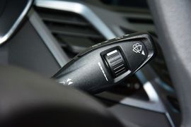 2013款福特嘉年华两厢1.5L自动时尚型