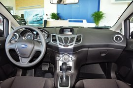 2013款福特嘉年华两厢1.5L自动时尚型