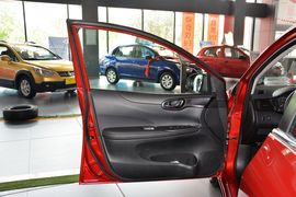2014款日产骐达1.6L