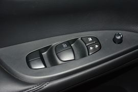 2014款日产骐达1.6L