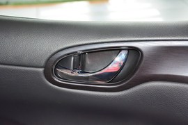 2014款日产骐达1.6L