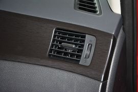 2014款日产骐达1.6L