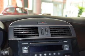 2014款日产骐达1.6L