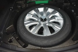 2015款路虎发现神行2.0T