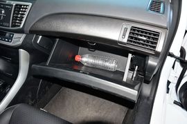 2015款本田雅阁2.0L