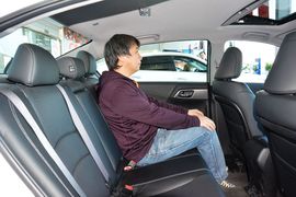 2015款本田雅阁2.0L