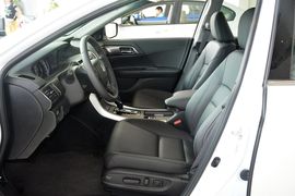 2015款本田雅阁2.0L