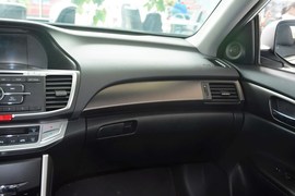 2015款本田雅阁2.0L