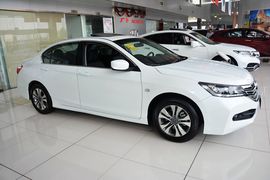 2015款本田雅阁2.0L