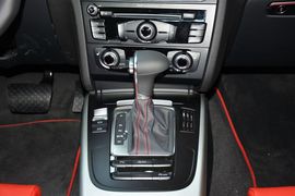 2014款奥迪A5敞篷45TFSI风尚版