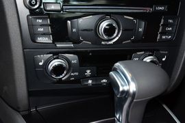 2014款奥迪A5敞篷45TFSI风尚版