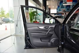 2014款日产奇骏2.0L