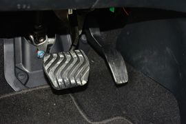 2014款日产奇骏2.0L