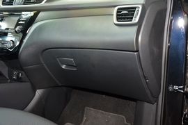 2014款日产奇骏2.0L