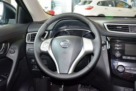 2014款日产奇骏2.0L