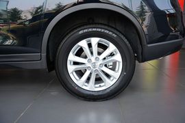 2014款日产奇骏2.0L