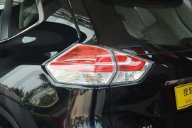 2014款日产奇骏2.0L