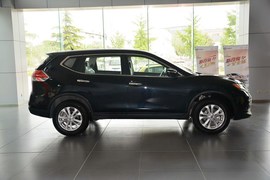 2014款日产奇骏2.0L
